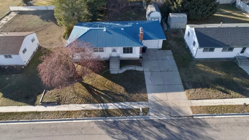 Aerial view of property and surrounding area