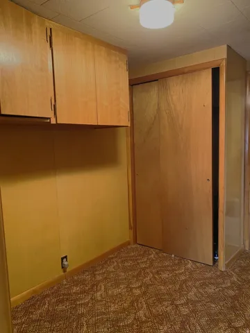 Office area or craft area