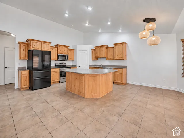 4579 W 3825 S, West Haven, Utah 84401