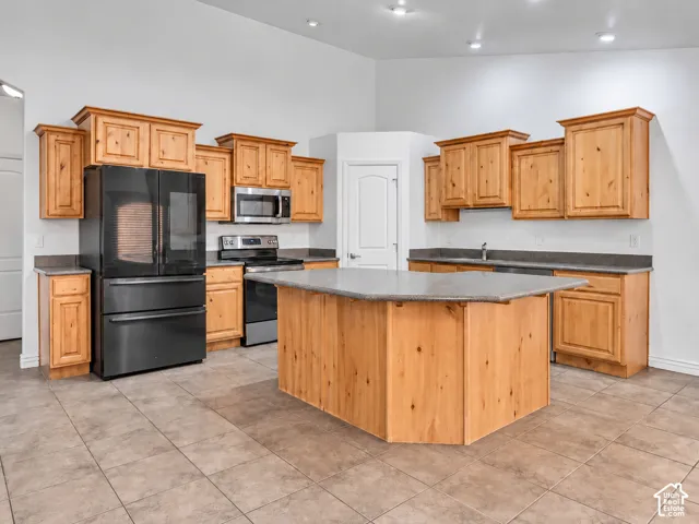 4579 W 3825 S, West Haven, Utah 84401