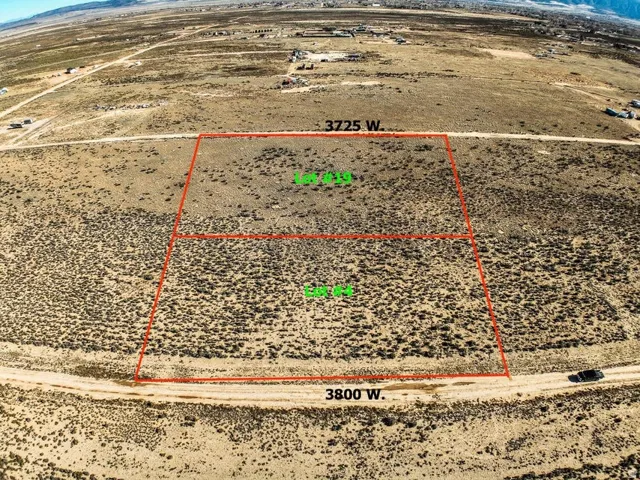 Overview of rural landscape with a desert landscape and property parcel outlined