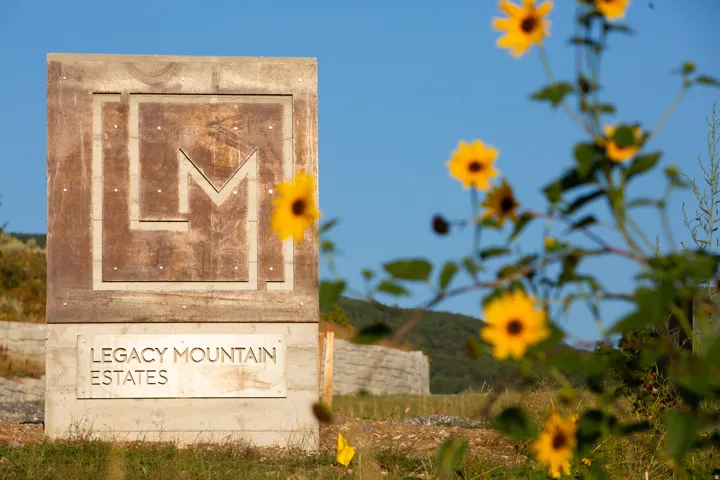 5977 E Legacy Mountain Dr, Huntsville, Utah 84317
