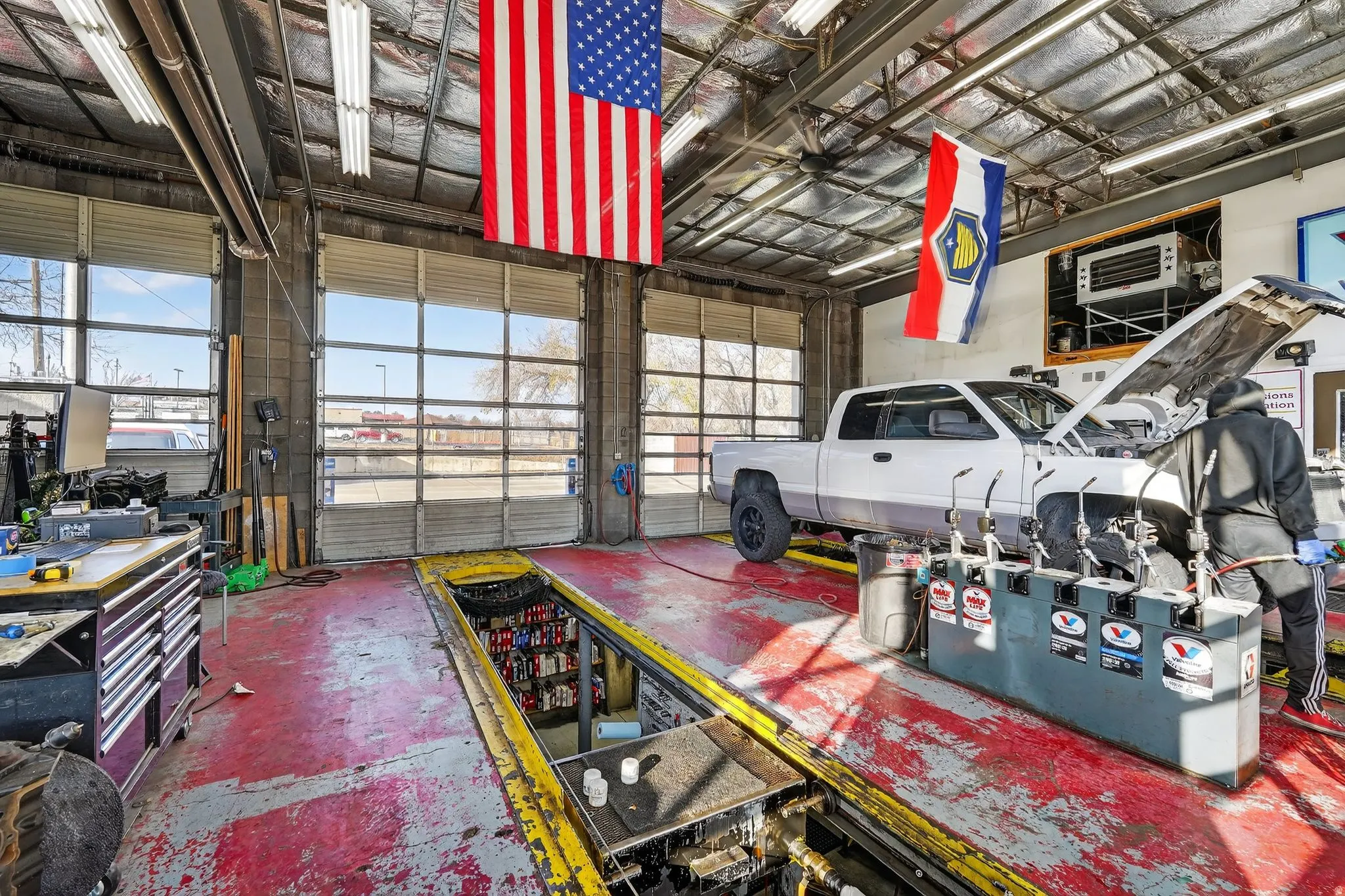 Garage with a heating unit