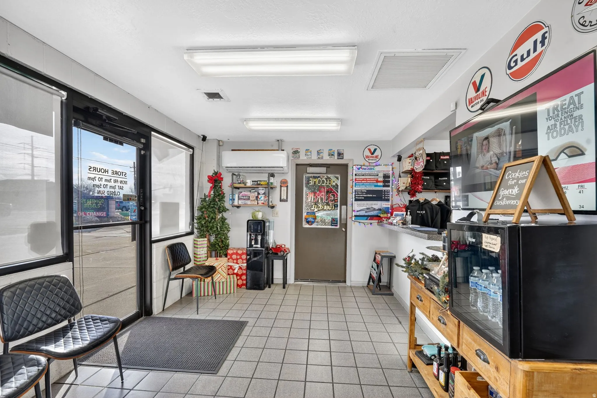 Kitchen featuring a wall mounted air conditioner