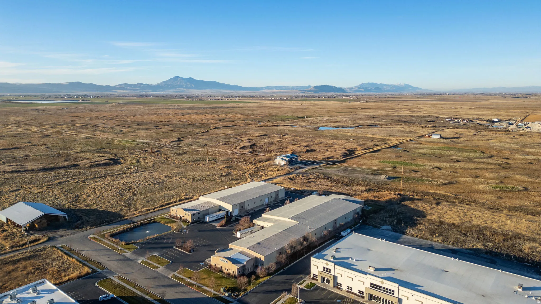 Overview of rural landscape with a desert landscape and mountains