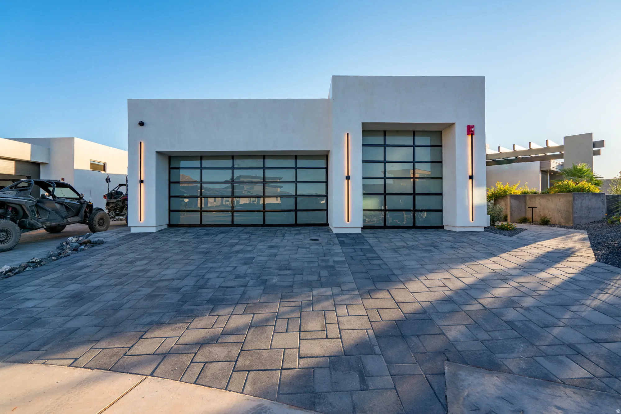 Garage with decorative driveway