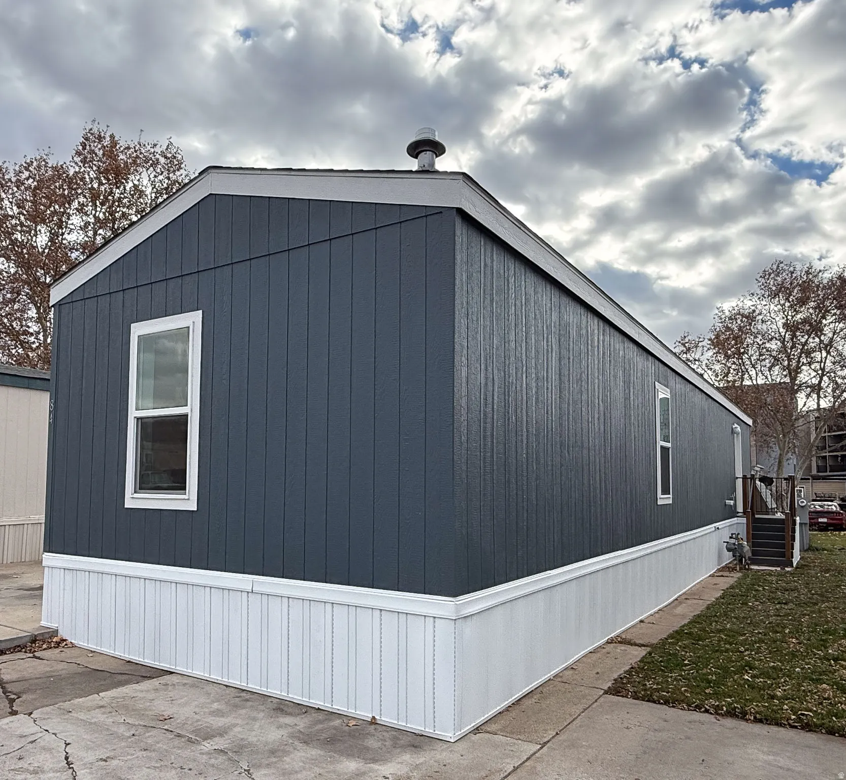 View of side of home