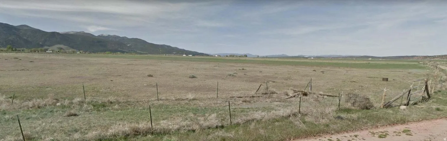 View of mountain background with rural landscape