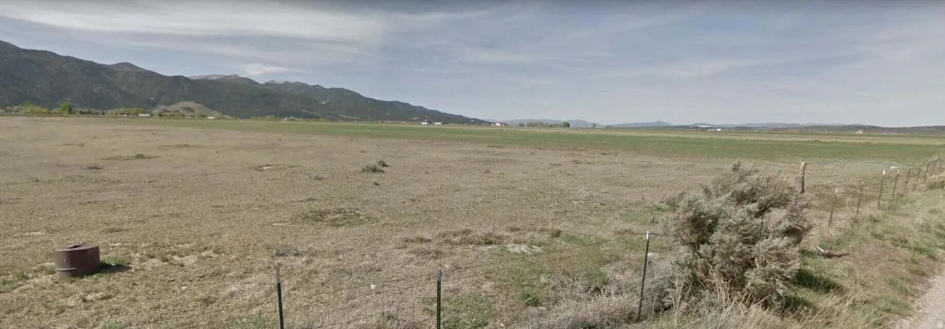 Mountain view with rural landscape