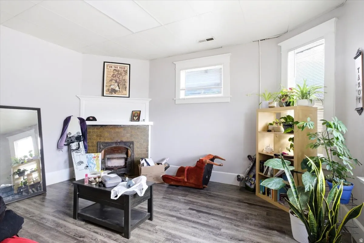 Main Unit Living Room