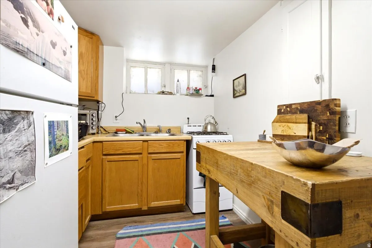Main Unit Kitchen