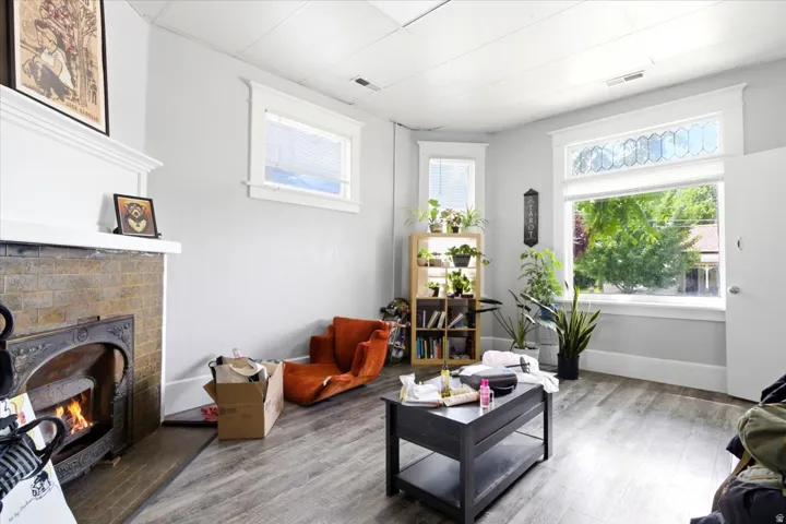 Main Unit Living Room