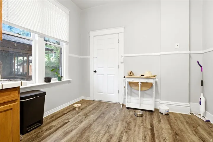 Main Unit Dining Area