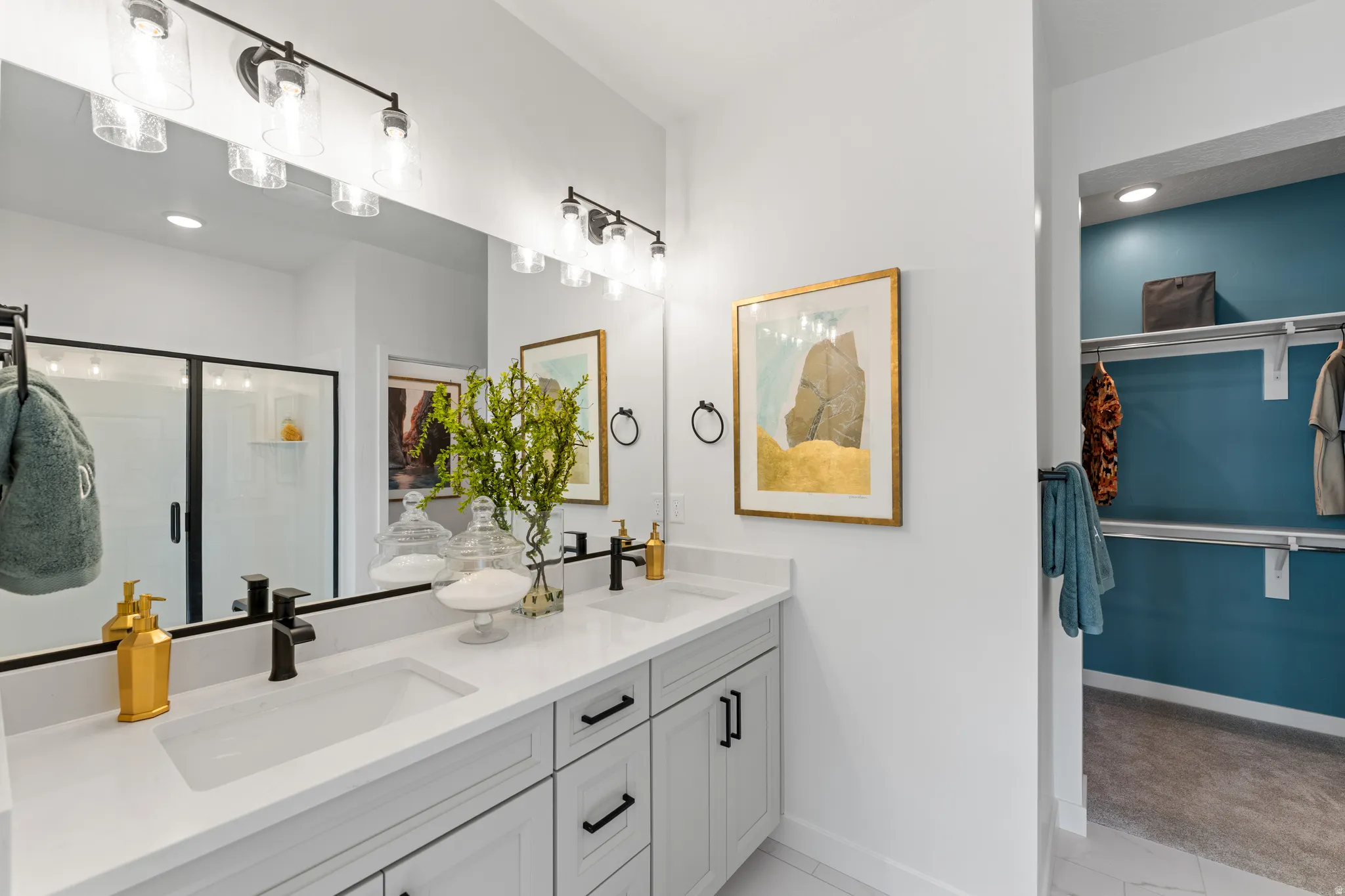 PHOTOS OF MODEL HOME FLOORPLAN, NOT ACTUAL HOME