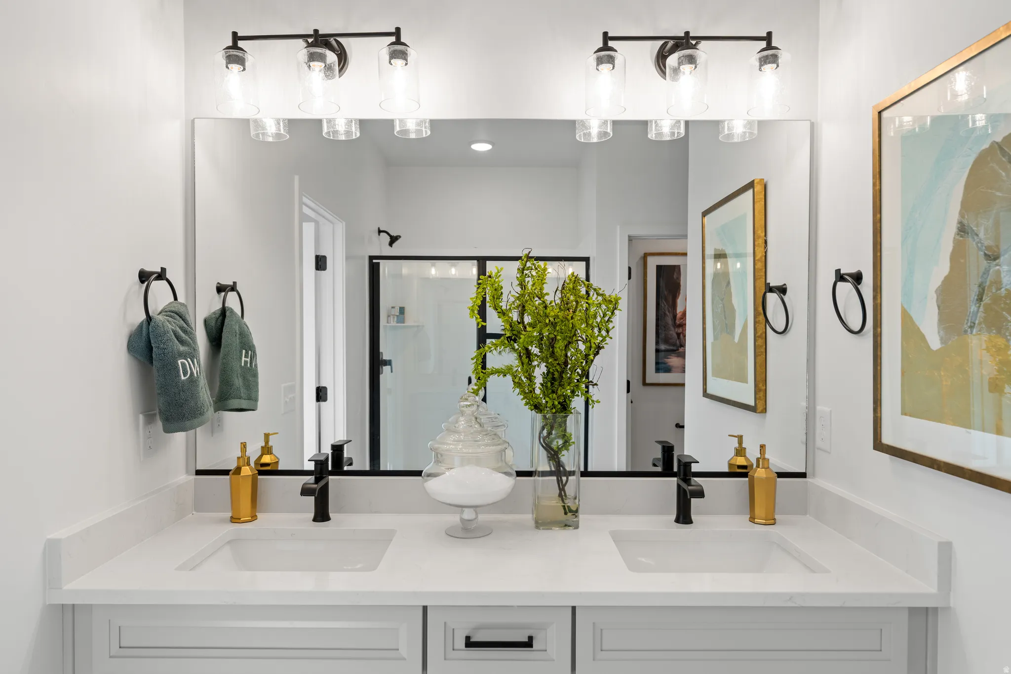 PHOTOS OF MODEL HOME FLOORPLAN, NOT ACTUAL HOME