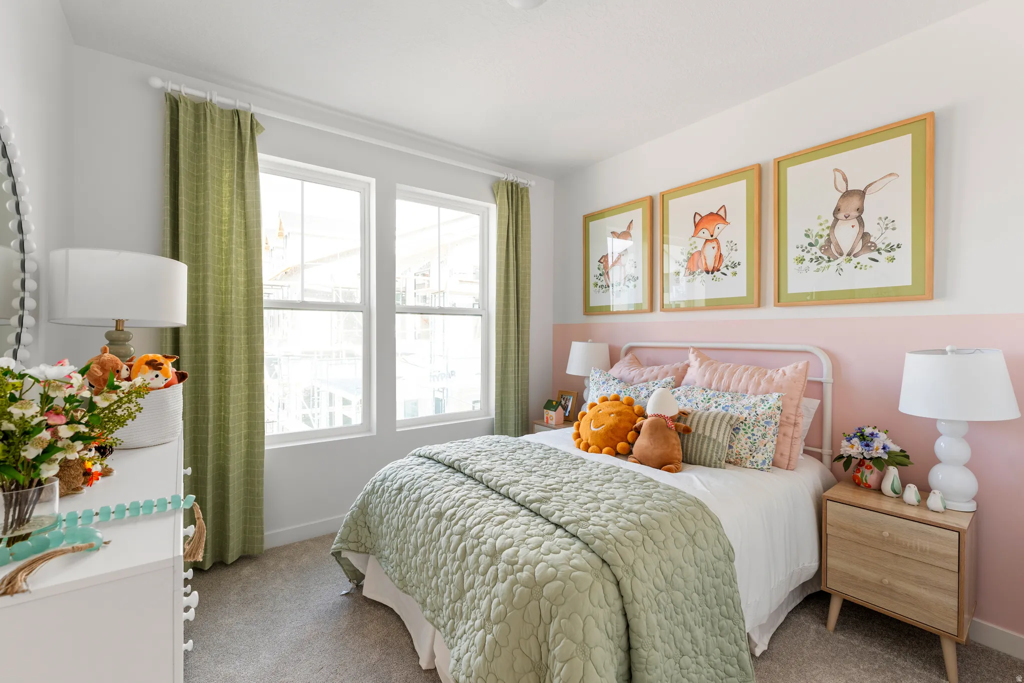 PHOTOS OF MODEL HOME FLOORPLAN, NOT ACTUAL HOME