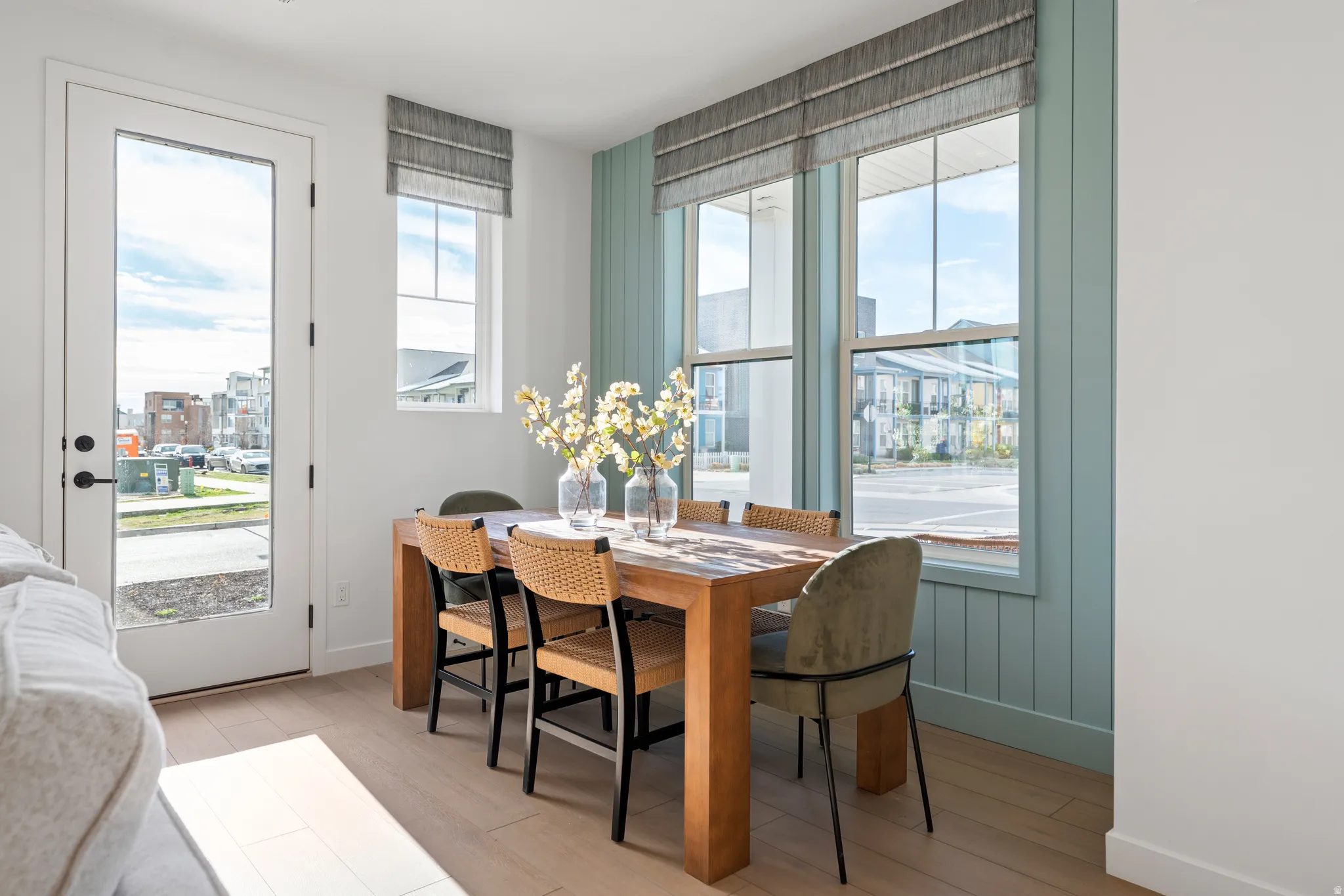 PHOTOS OF MODEL HOME FLOORPLAN, NOT ACTUAL HOME