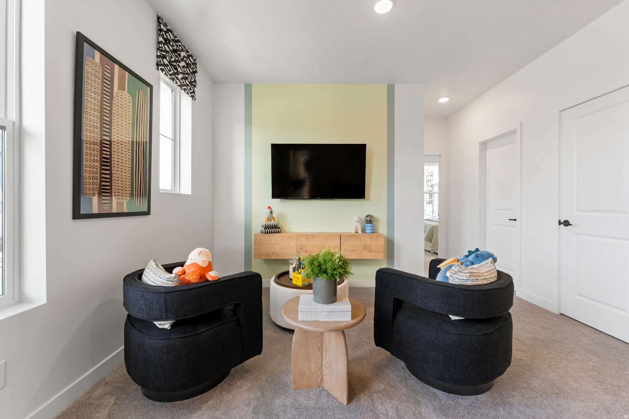 PHOTOS OF MODEL HOME FLOORPLAN, NOT ACTUAL HOME