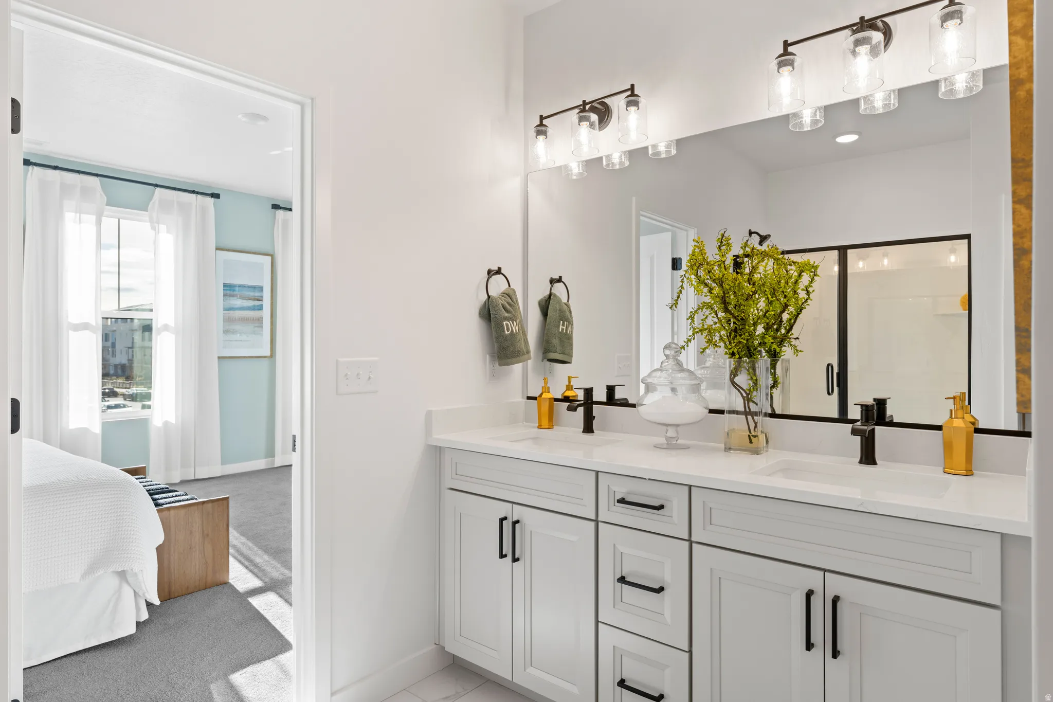 PHOTOS OF MODEL HOME FLOORPLAN, NOT ACTUAL HOME