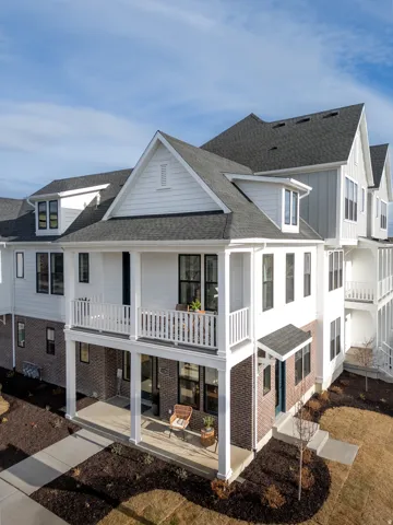 PHOTOS OF MODEL HOME FLOORPLAN, NOT ACTUAL HOME