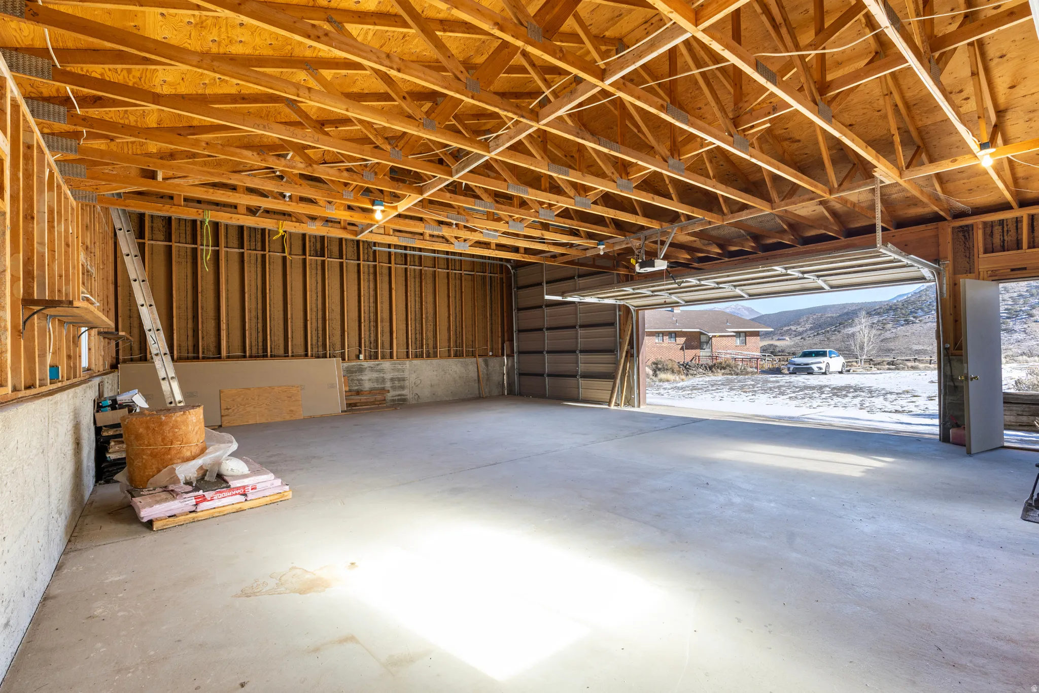 Garage with a mountain view