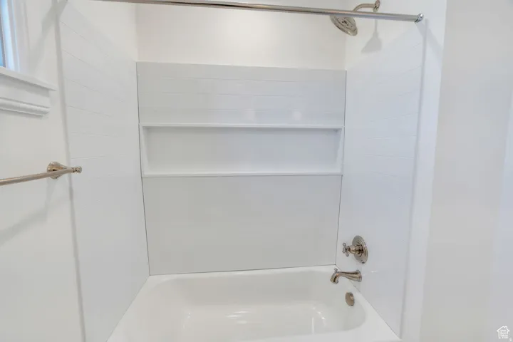 Family bathroom with tub/shower