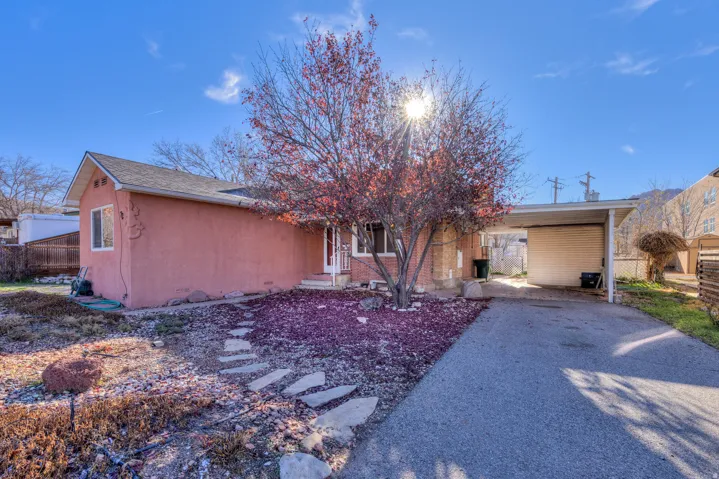 72 E 200 N, Moab, Utah 84532
