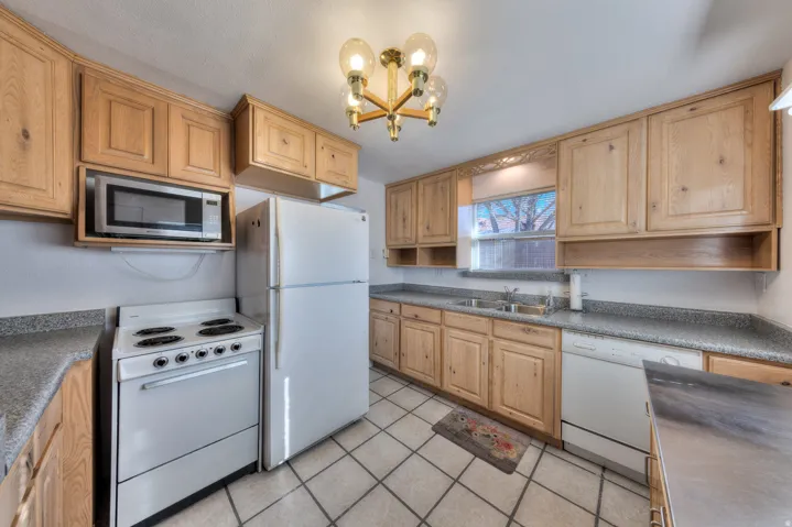 72 E 200 N, Moab, Utah 84532