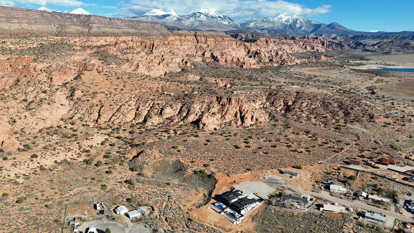 View of mountain background featuring a desert landscape