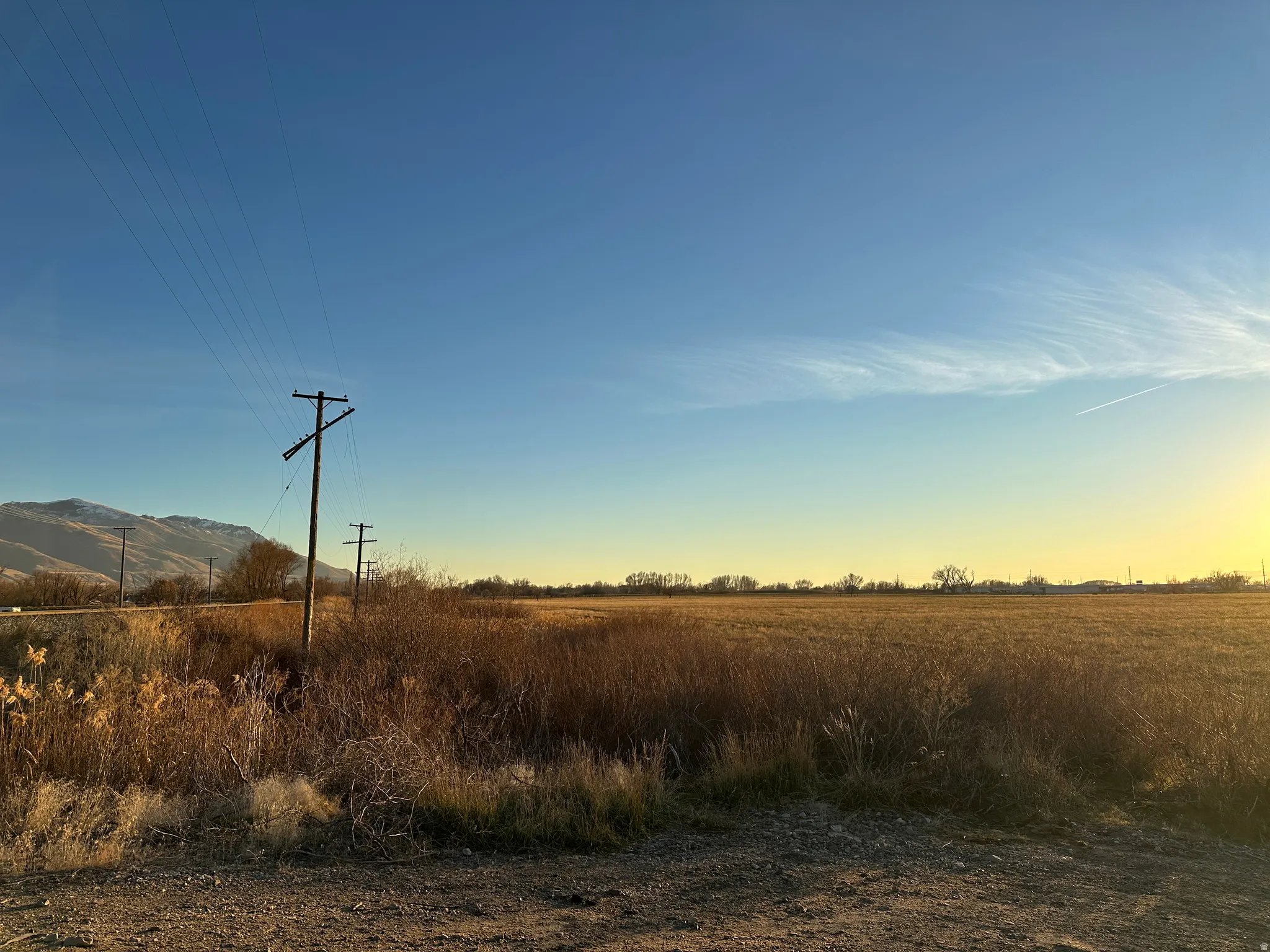 Railroad is on east border