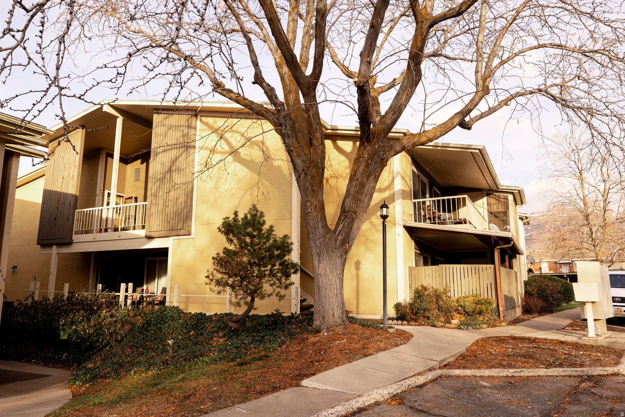 View of apartment building / complex