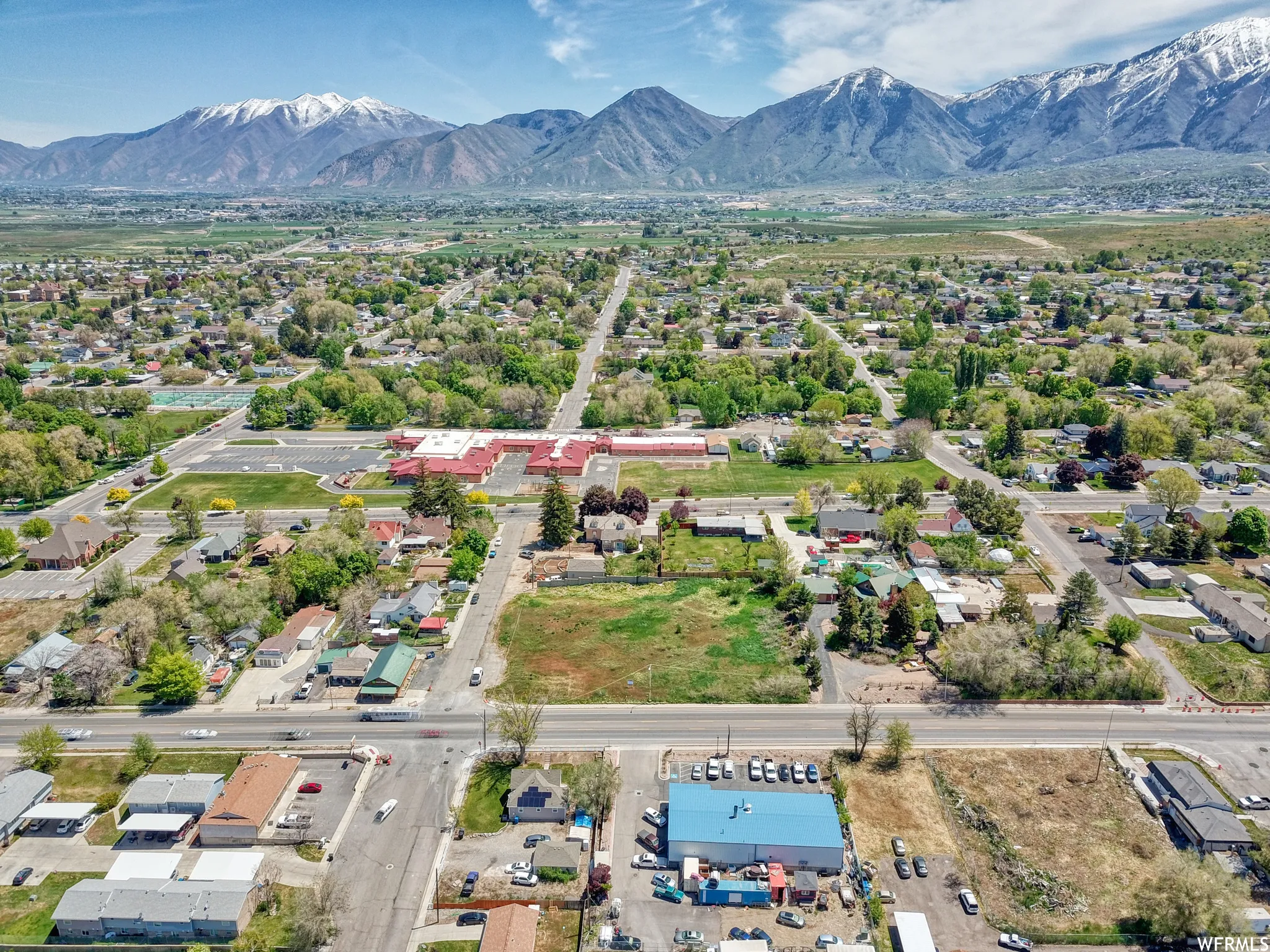 Bird's eye view of a mountain backdrop