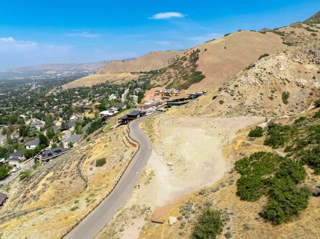 2427 S Cannon Point Dr, Salt Lake City, Utah 84109