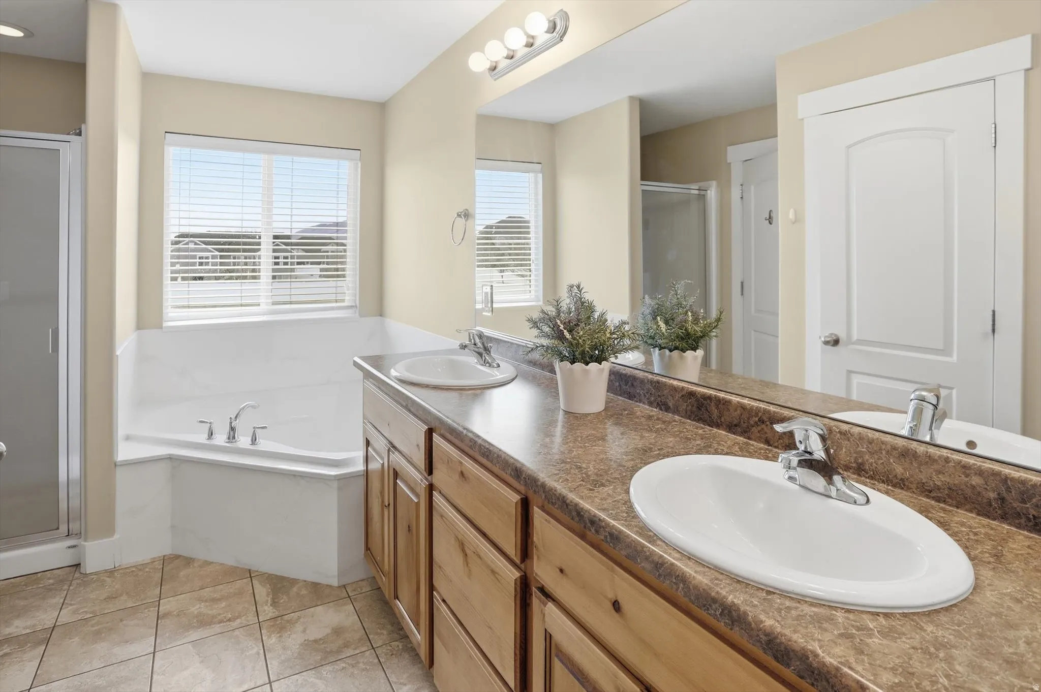 Primary ensuite bathroom