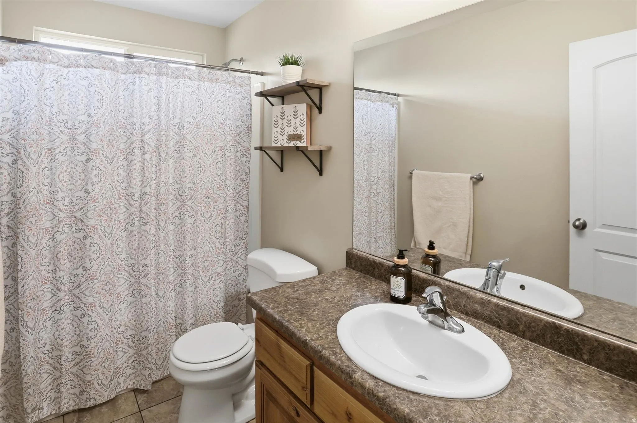 Full bath on main level