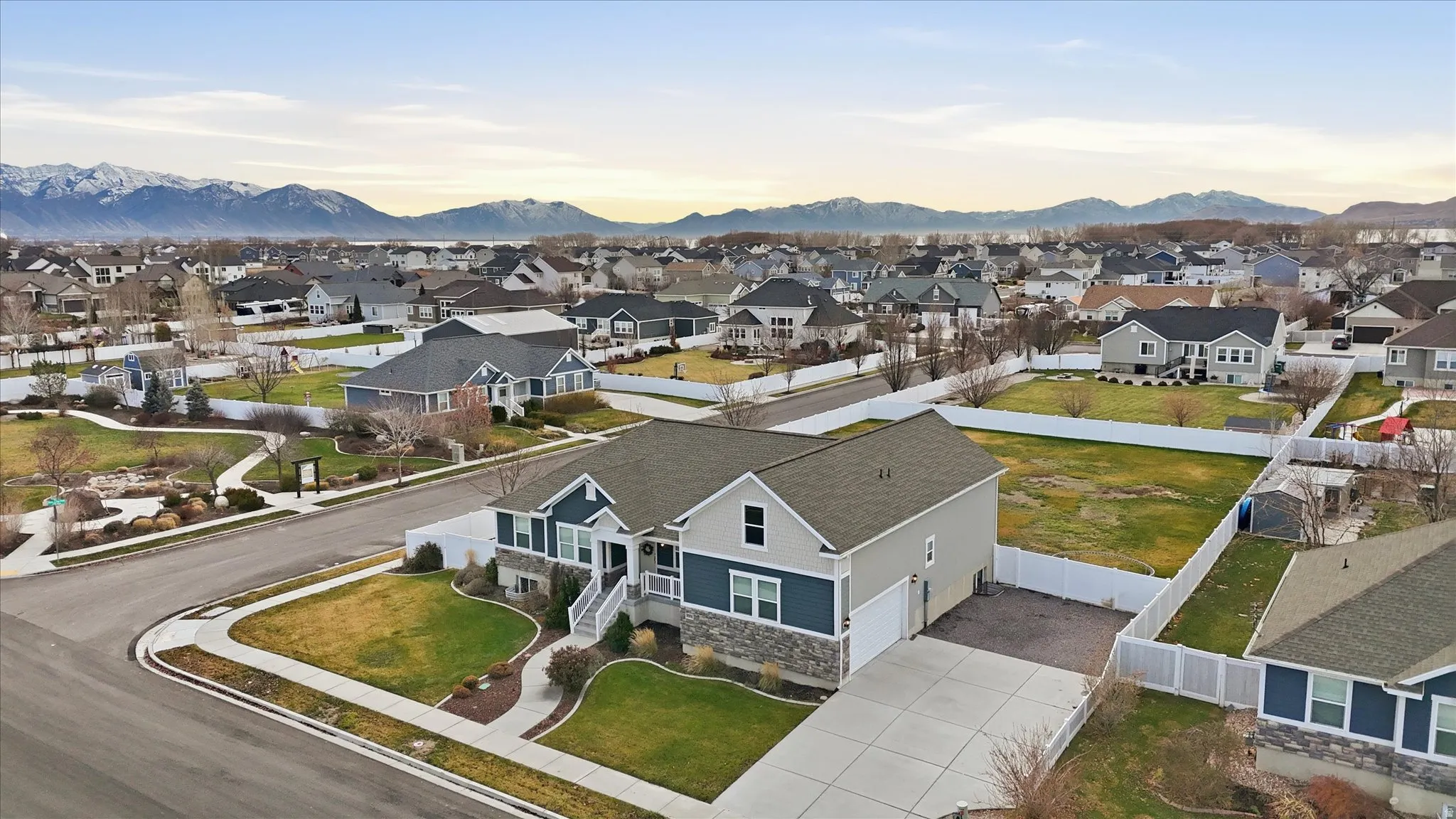 Aerial view of residential area with a mountain backdrop