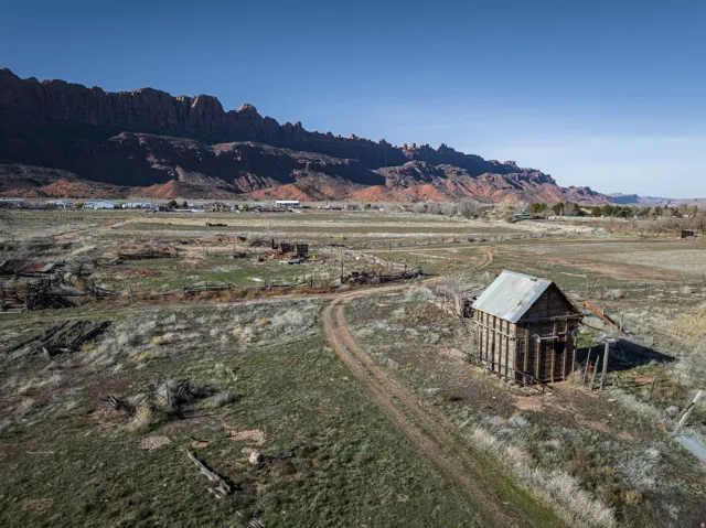 35 Acres West Coronado, Moab, Utah 84532