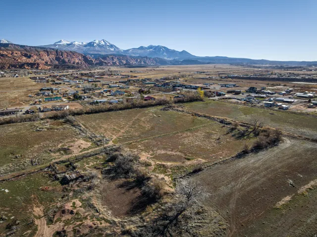 35 Acres West Coronado, Moab, Utah 84532