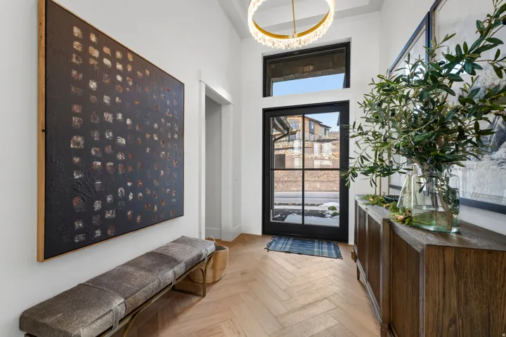Foyer with a high ceiling