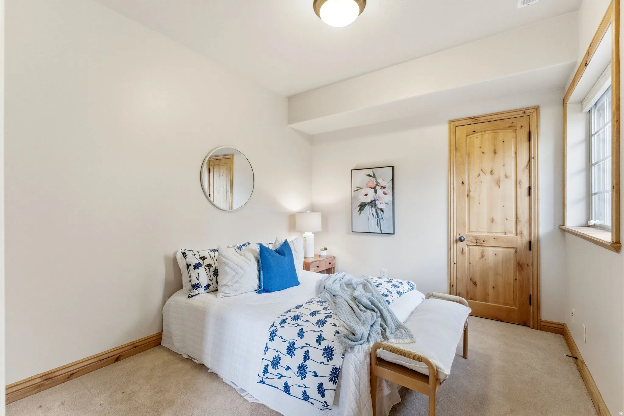 Bedroom with carpet