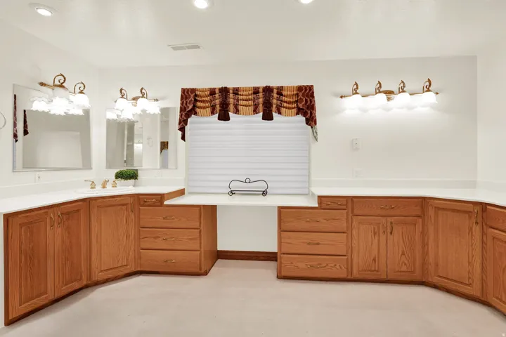 Full bath featuring vanity