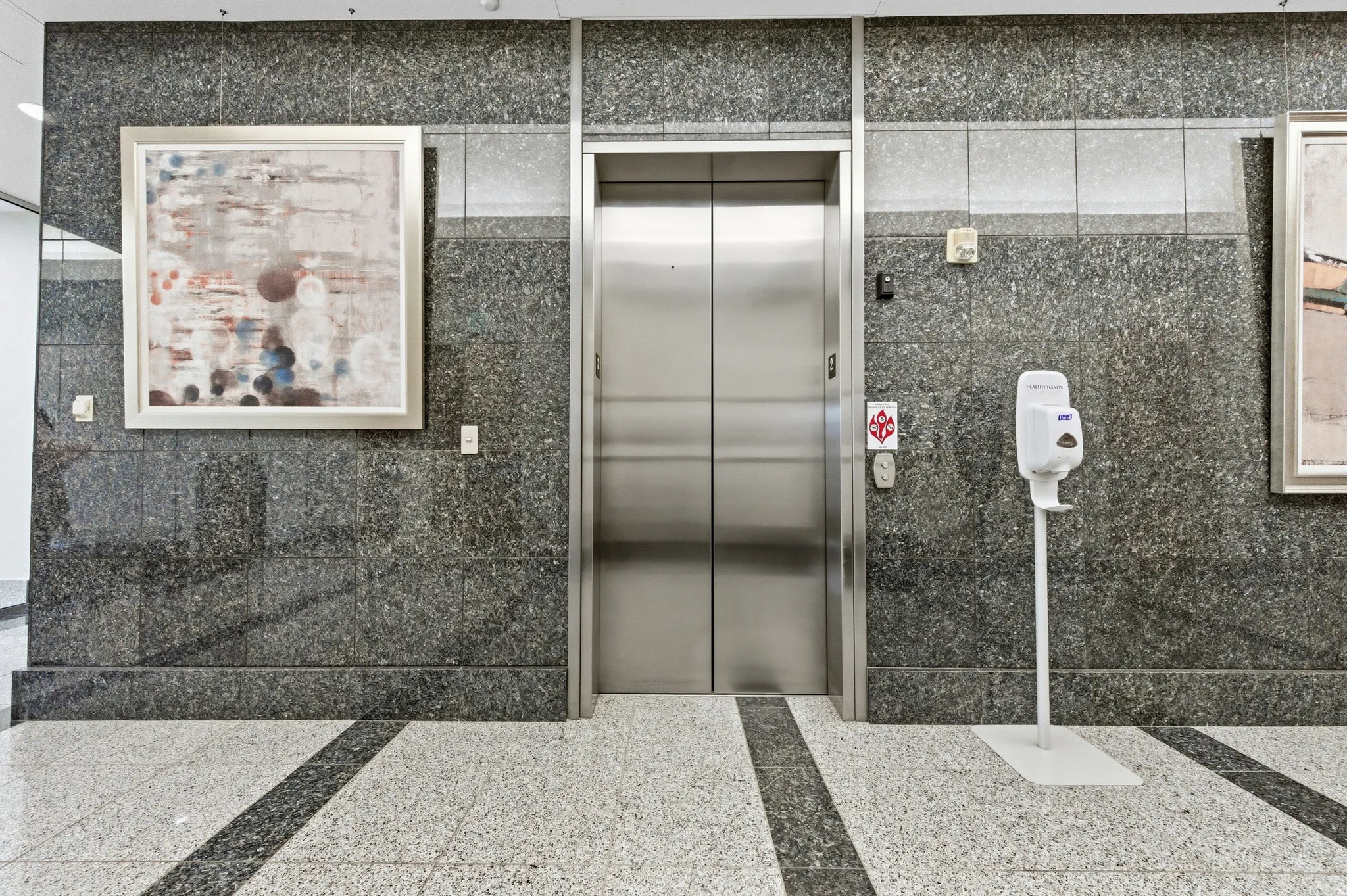 Elevator with inlaid floor details