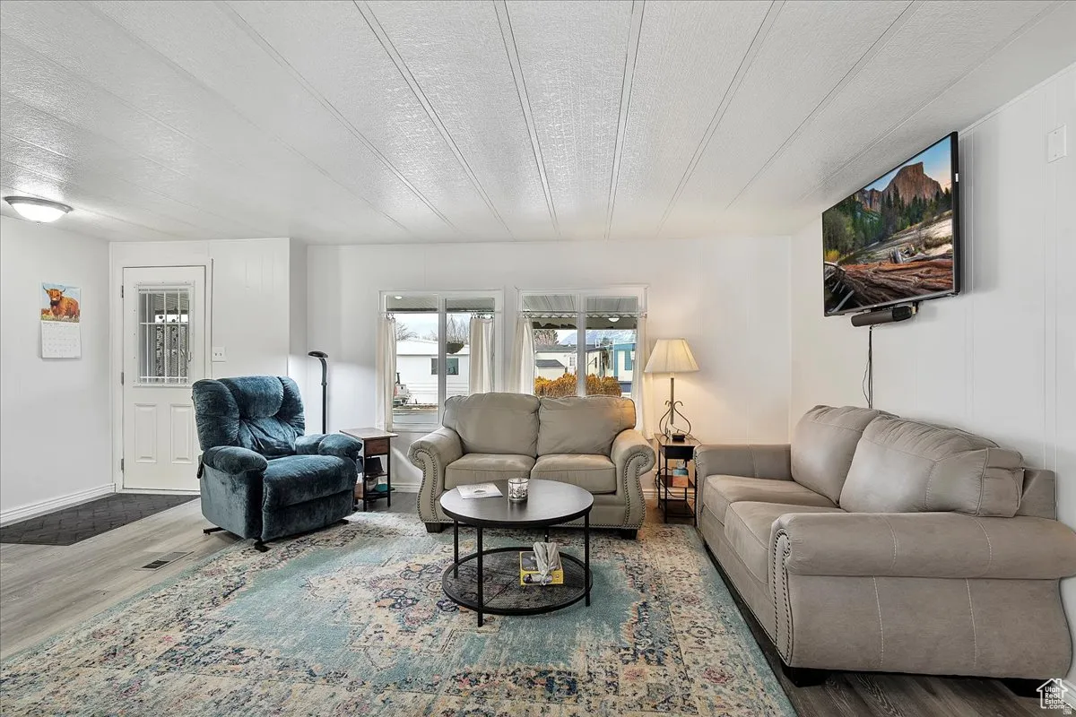Lots of Light and space in this Great Room Design
