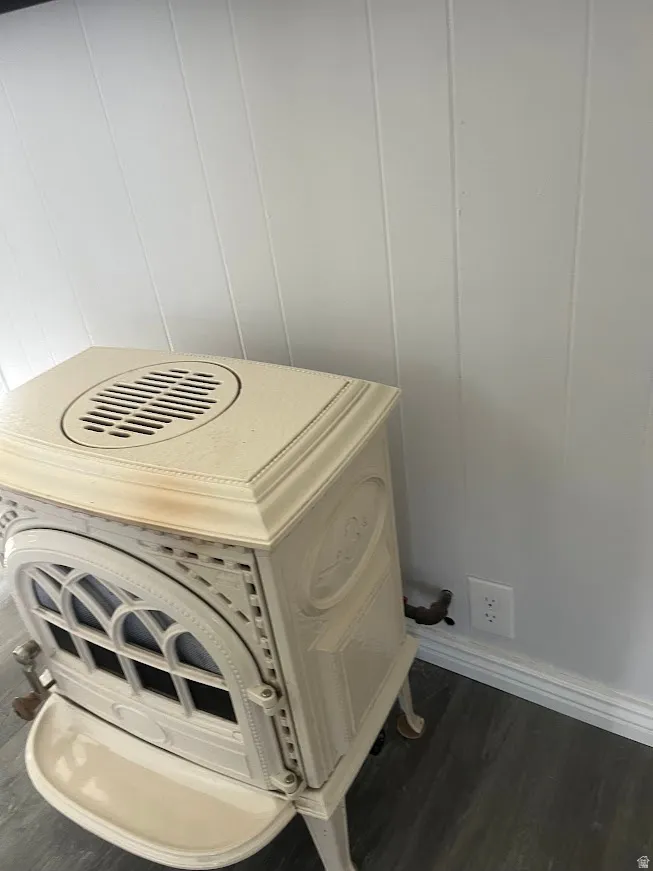 Gas fireplace