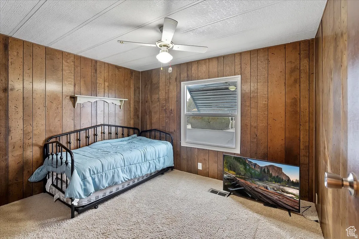 Bedroom with walk in closet
