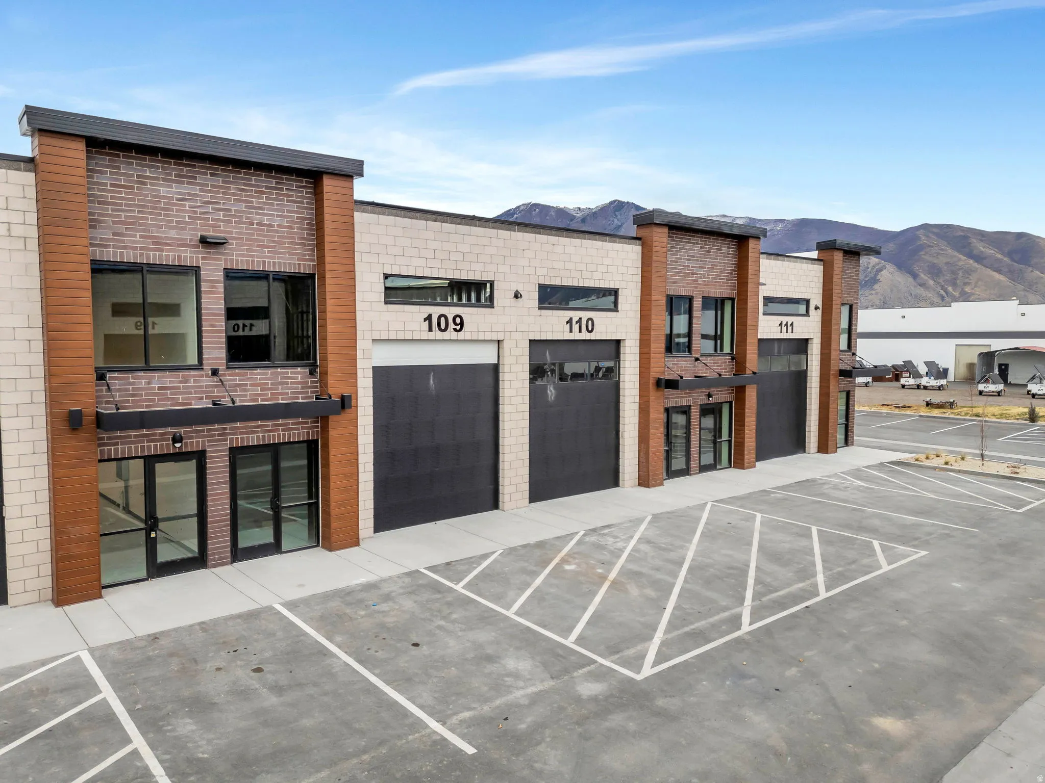 View of building exterior with a mountain view