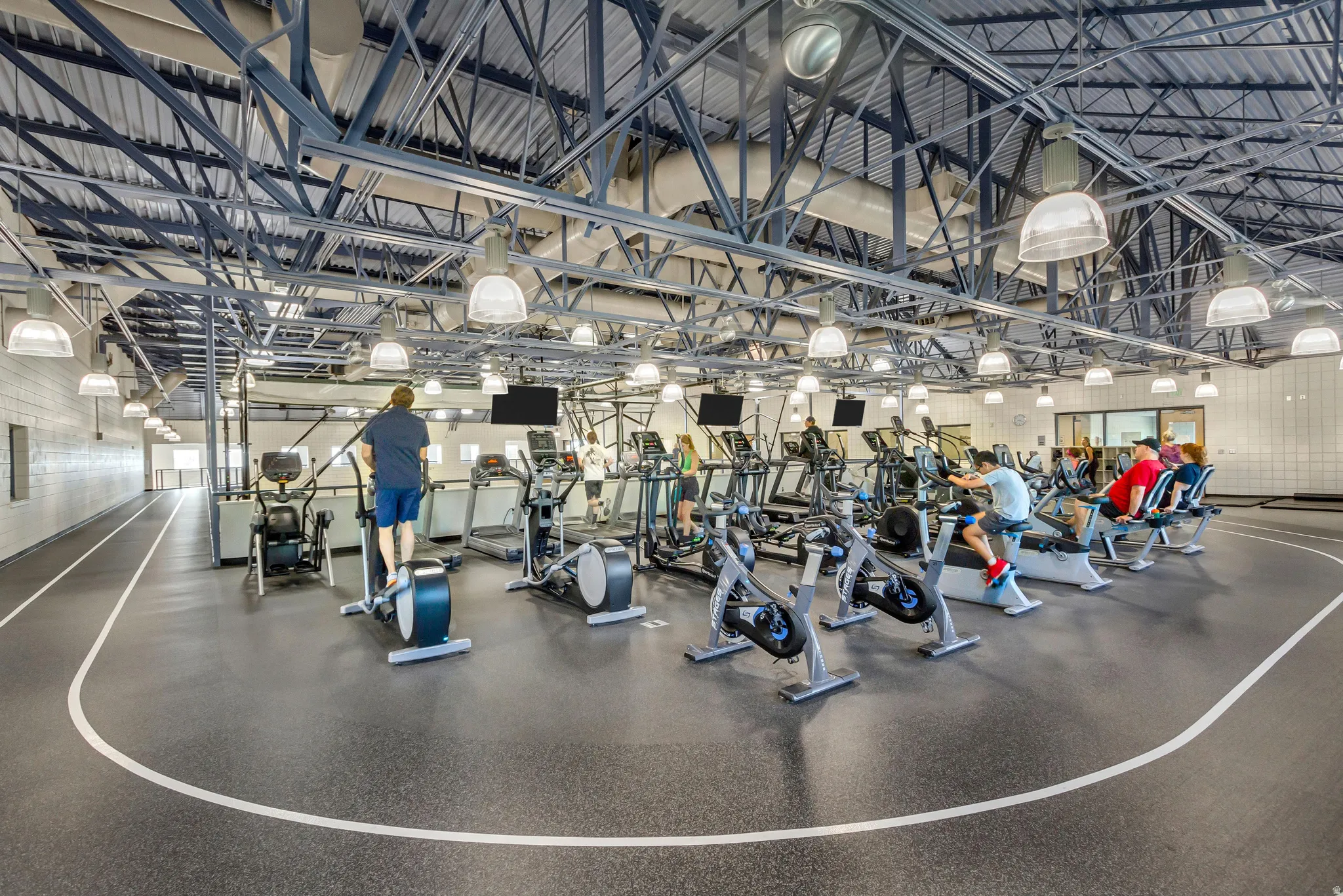 Exercise room with lofted ceiling