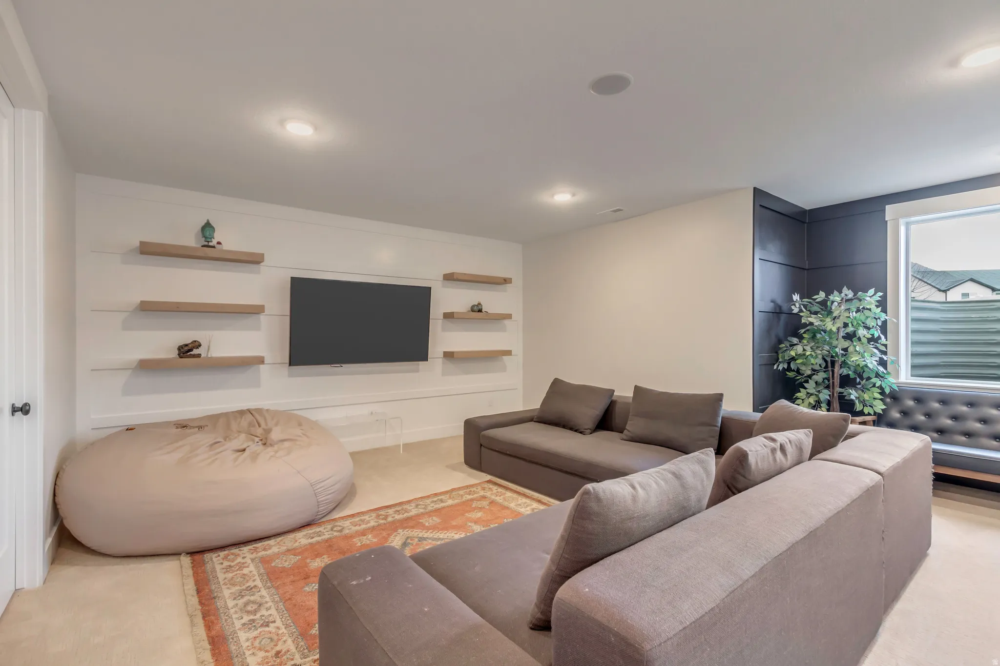 Living area featuring recessed lighting