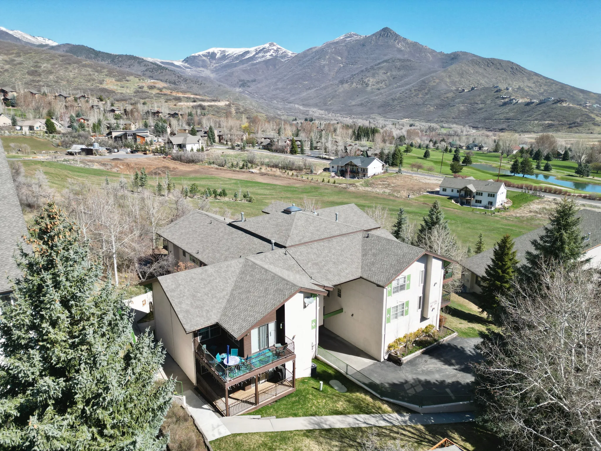 Aerial view of residential area with a mountain backdrop
