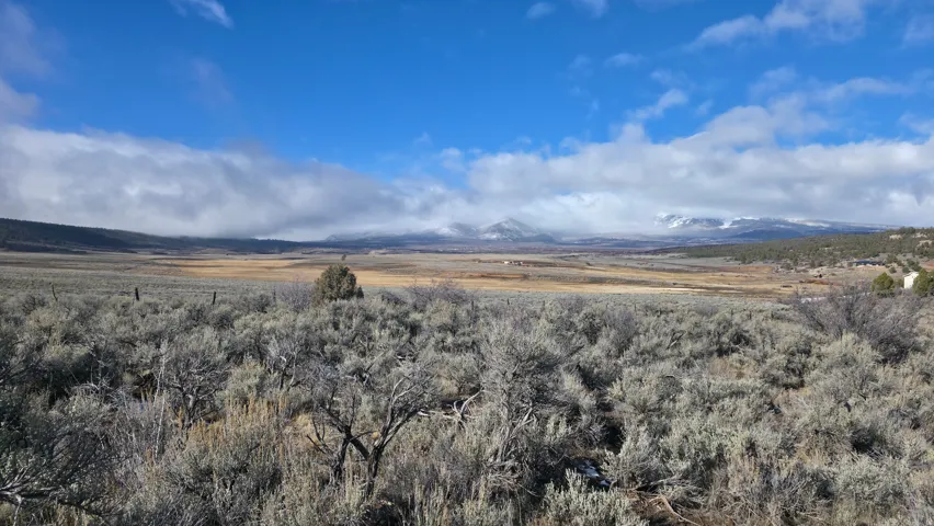 La Sals shrouded in cloud cover from the SW corner
